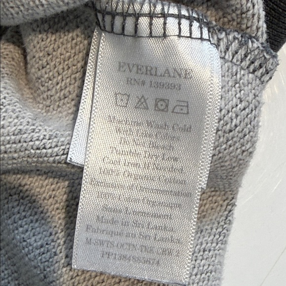 Everlane Organic Cotton Gray Sweatshirt Size Medium - Picture 8 of 9